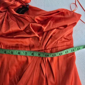 DO+BE NWT One Shoulder Satin Twisted Knot Tulip Hem Midi Dress Red GY1879 L‎ thumbnail 10