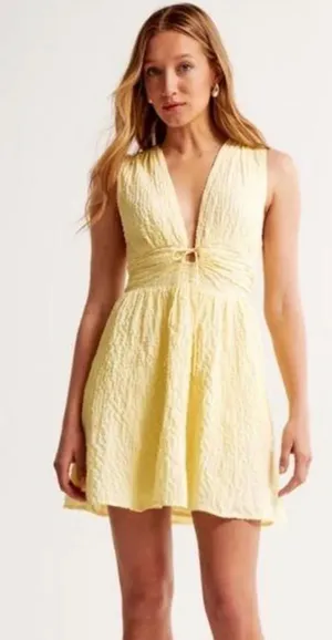 Abercrombie Yellow Cutout Mini Dress 🌼 thumbnail 1