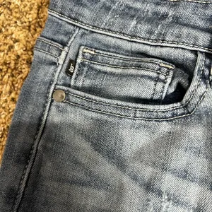 JUDY BLUE Jeans Shredding Up My Life Relaxed Fit Distressed Style JB8273MD 26 thumbnail 4