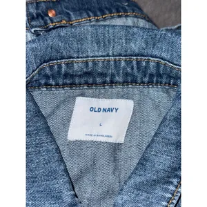 Old Navy‎ Denim Jacket Womens Boyfriend Distressed Blue Size Large thumbnail 3