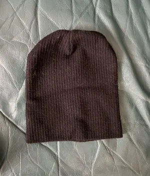 Time and Tru Black Beanie thumbnail 1