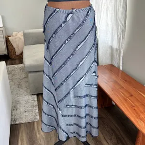Vintage Lena Gabrielle Skirt Sz 6 Denim Frayed Maxi Y2K Neo Nostalgia Indie Boho thumbnail 4