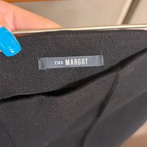 ✨Anthropologie Maeve The Margot Kick-Flare Cropped Black Sz XS Pants✨ thumbnail 8