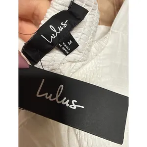 NWT Lulus Corinthia White Embroidered Button-Front Midi Dress Resort Cruise Sz M thumbnail 7
