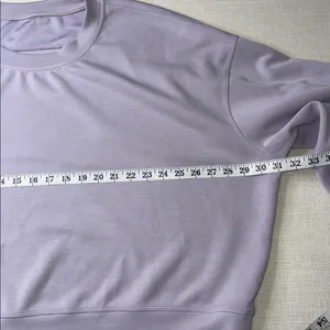 Lululemon Athletica Light Purple Crewneck thumbnail 4