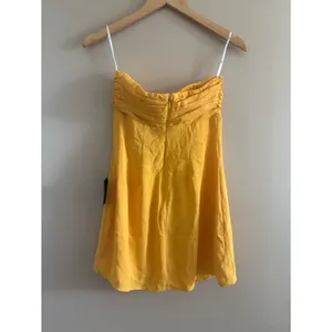 Lulus Gillian Yellow Pleated Strapless Mini Dress Size XS Sleeveless Party thumbnail 5