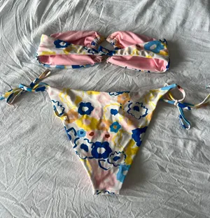 Bikini Multiple Size M thumbnail 2