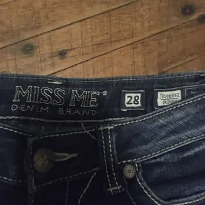 Miss Me cuffed distressed cuffed size 28 dark wash bling western cropped skinny thumbnail 2