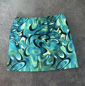 Skirt thumbnail 2