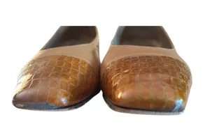 Y2K Rangoni Firenze Tan Leather Cap-Toe Pumps – 8.5B thumbnail 10