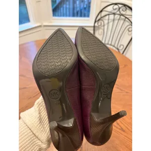 Michael Michael Kors Plum Lizard Embossed Pointed Toe Pumps Purple Heels 7.5M‎ thumbnail 7