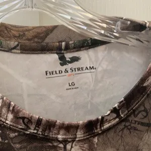 FINAL MARKDOWN Field & stream camo top Large thumbnail 3