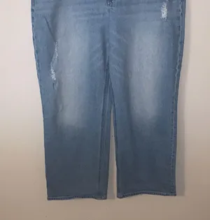 Old Navy Extra High Rise Sky Hi Wide Leg Jeans Secret Smooth Pockets thumbnail 3