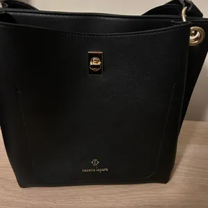 Nanette Lepore Black Sophisticated Shoulder Bag thumbnail 2
