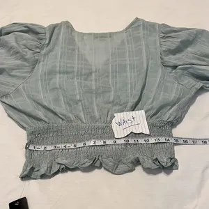 NWT talent size 1X light green puff sleeve lace detail elastic waist crop top thumbnail 8