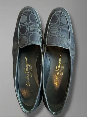 VNTG Salvatore Ferragamo Boutique Black Gancini Monogram Canvas Loafers 8.5B thumbnail 6