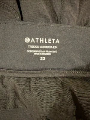 Athleta Trekkie Bermuda 2.0 Hiking Outdoor Nylon Shorts Black Size 22 thumbnail 3