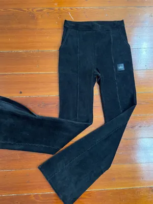 Alo Yoga Micro Corduroy Winter Break Set Mock Neck Quarter Zip & Pants ❤️🎀 thumbnail 13