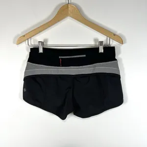 Lululemon Shorts Women 4‎ Black Gray Speed Up Reflective Short Swift Fabric Run thumbnail 4