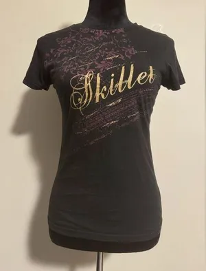 EUC Classic Threads Black and Purple Skillet Band Tee size medium thumbnail 1