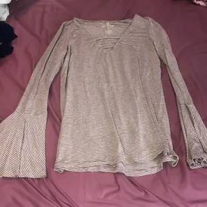 Striped, Balloon Sleeve V Neck American Eagle Top thumbnail 1