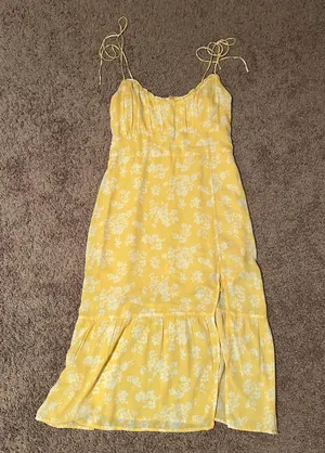 ‼️Abercrombie Tie-Strap Ruched Midi Dress‼️ thumbnail 1