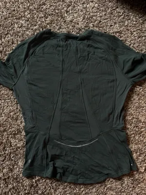 Lululemon Women’s Top thumbnail 4