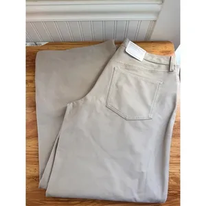 Lululemon EasyFive Low-Rise Classic Wide Pant Utilitech Twill Downtown Tan 32 thumbnail 11