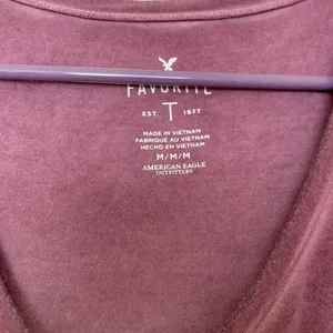 American Eagle V neck! thumbnail 2
