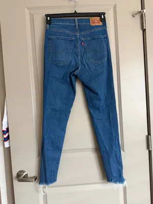 Levi’s High-Rise Super Skinny Jeans thumbnail 2
