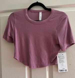 Cropped T-shirt size 8 thumbnail 1