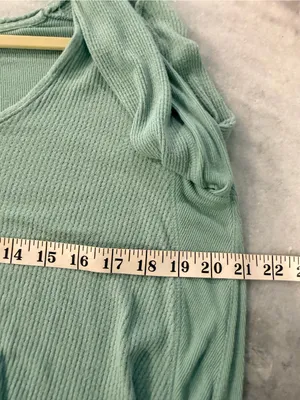 Free People We The Free Size XS Thermal Knit Top Sage Green Raw Hem Long Sleeve thumbnail 10