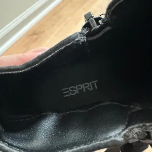 Esprit | Women's‎ Black Faux Suede Lug Sole Ankle Boots Side Zip Boot Shoes, 8.5 thumbnail 6