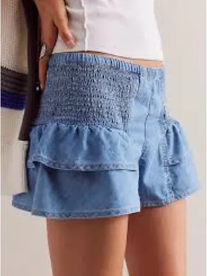 Free People We The Free Alani Pull-On Chambray Shorts Size Large NWOT thumbnail 1