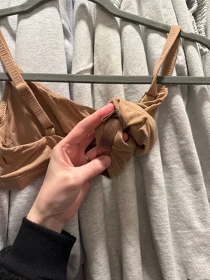 Skims Scoop Bralette thumbnail 4
