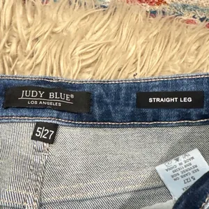 Judy Blue embroidered rainbow straight fit jeans size 5/27 thumbnail 3