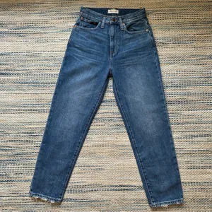 The Momjean in Downey Wash Size 25 Mom Jean Rigid Denim High Rise thumbnail 2