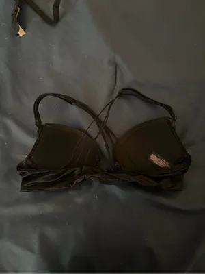 Victoria's Secret Black Crisscross Push-Up Bra thumbnail 2