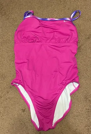 Womens Nike Pink Purple Essentials One-Piece Swimsuit NESS510-675 Size 14‎ thumbnail 1