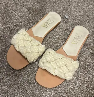 Zara white sandals thumbnail 1