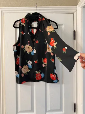 By Anthropologie Lace-Trim Silky Halter Tank Top Floral Scarf Size Medium New thumbnail 6