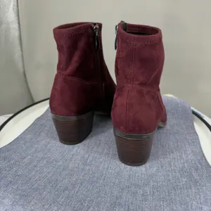 Franco Sarto L Shaneen Ankle Boots 7M Burgundy Faux Suede Pointed Toe Block Heel thumbnail 5