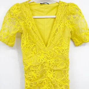 Zara Womens Blogger Fave Yellow Floral Lace‎ Ruched V-Neck Bodycon Midi Dress S thumbnail 4