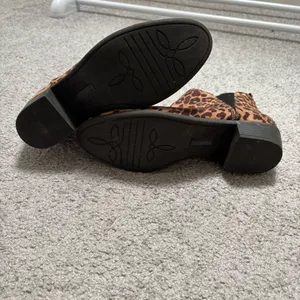 SO Brown and Black Leopard Print Ankle Booties Size 10 thumbnail 7