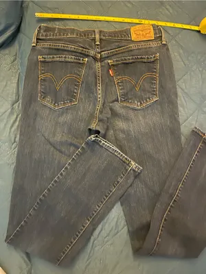 Levi's Straight Leg Jeans in Dark Blue thumbnail 4