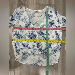 Altar'd State Blue and White Floral Blouse Size S thumbnail 3