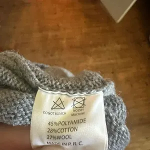 Brandy Melville gray wool blend cropped S sweater thumbnail 3