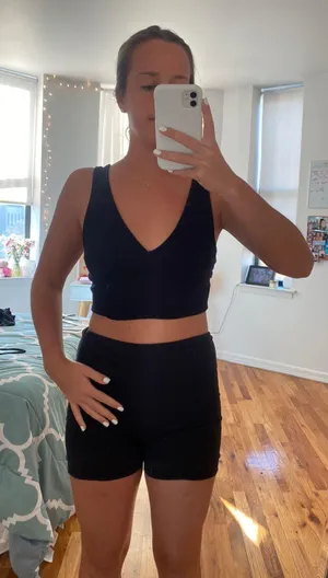 Black Crop Top Size M thumbnail 1