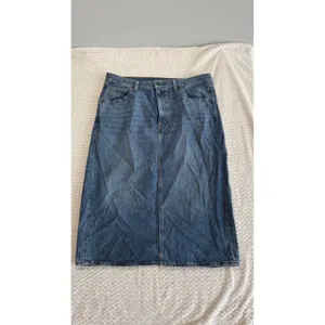 Levis Denim Midi Skirt Women 33 Blue Medium Wash Straight Back Slit 5-Pocket thumbnail 2
