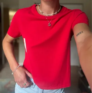 Universal Thread Red Tee thumbnail 1